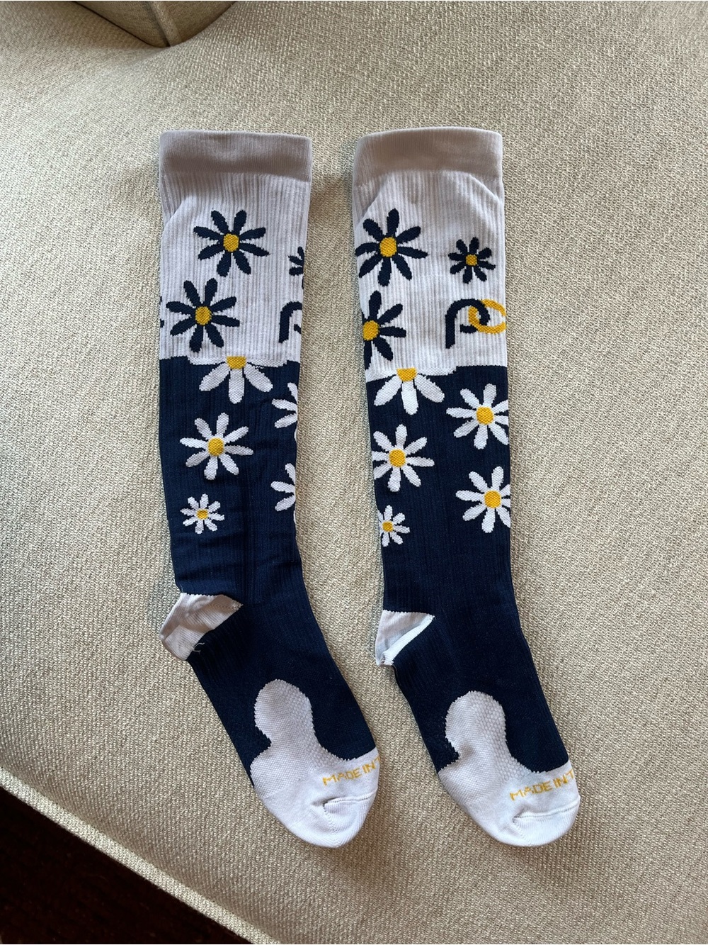 Floral Knee-High Compression Socks - White & Navy Daisy Design